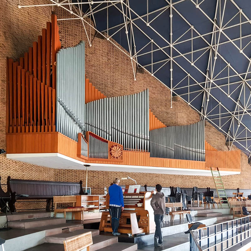Düsseldorf Petruskirche, Orgel von 1960 vor der Renovierung